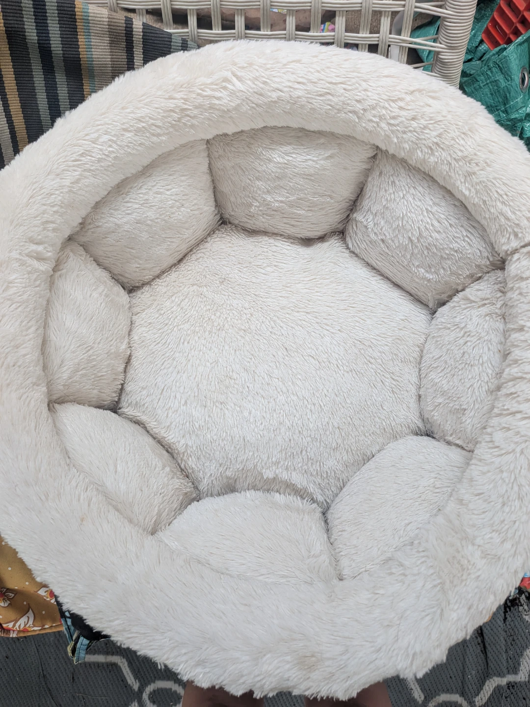 Best Friends extra comfy by Sheri Pet Bed Good condition