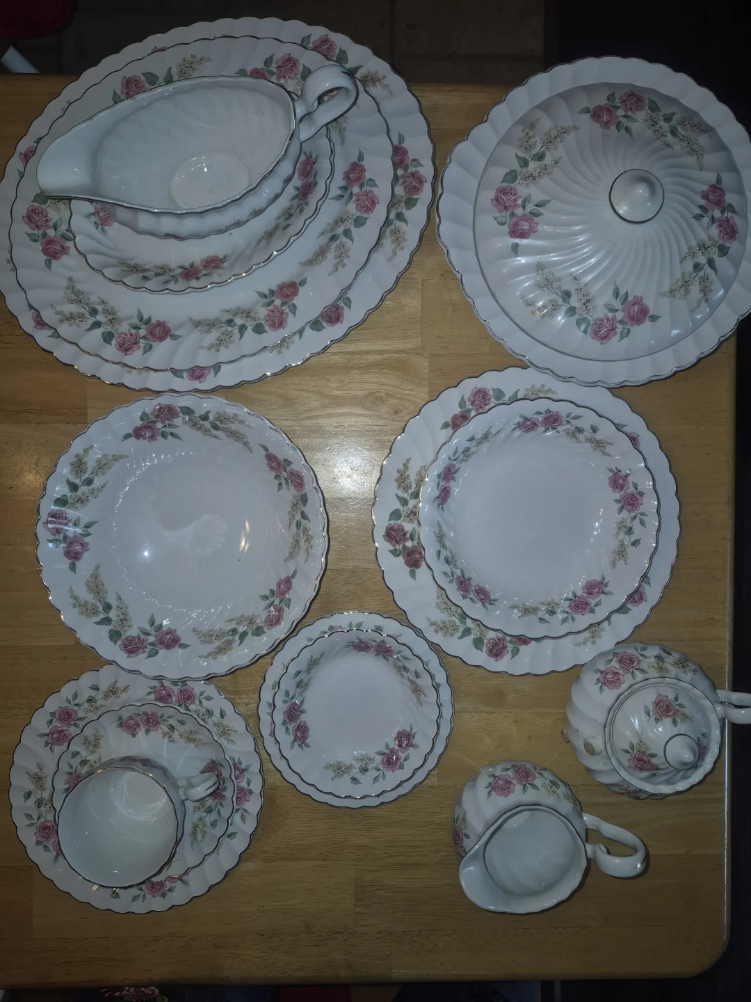 England Ironstone 12-Person Dinner & Coffee set – Pristine!