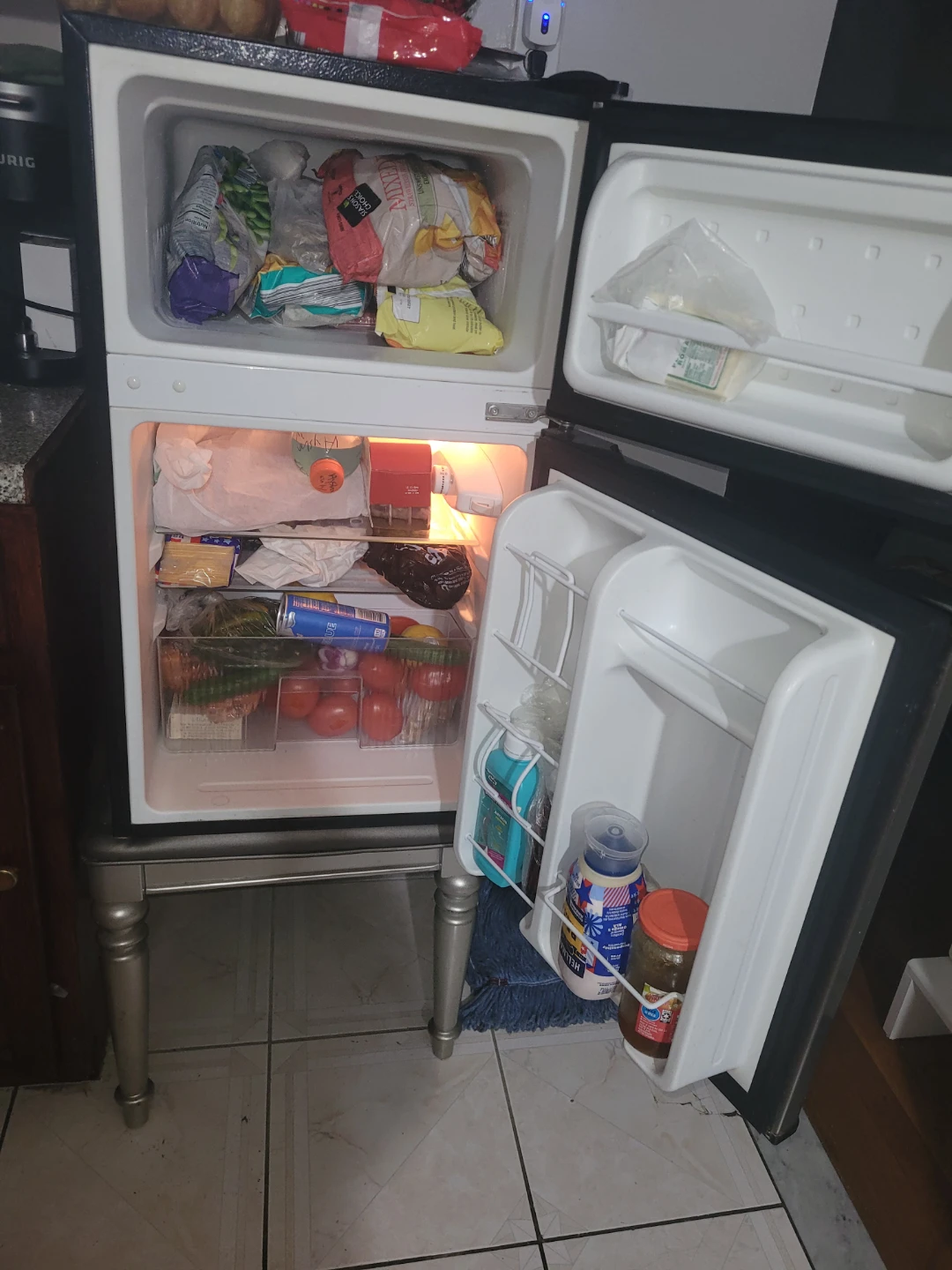 Midea Mini Fridge - photo 2
