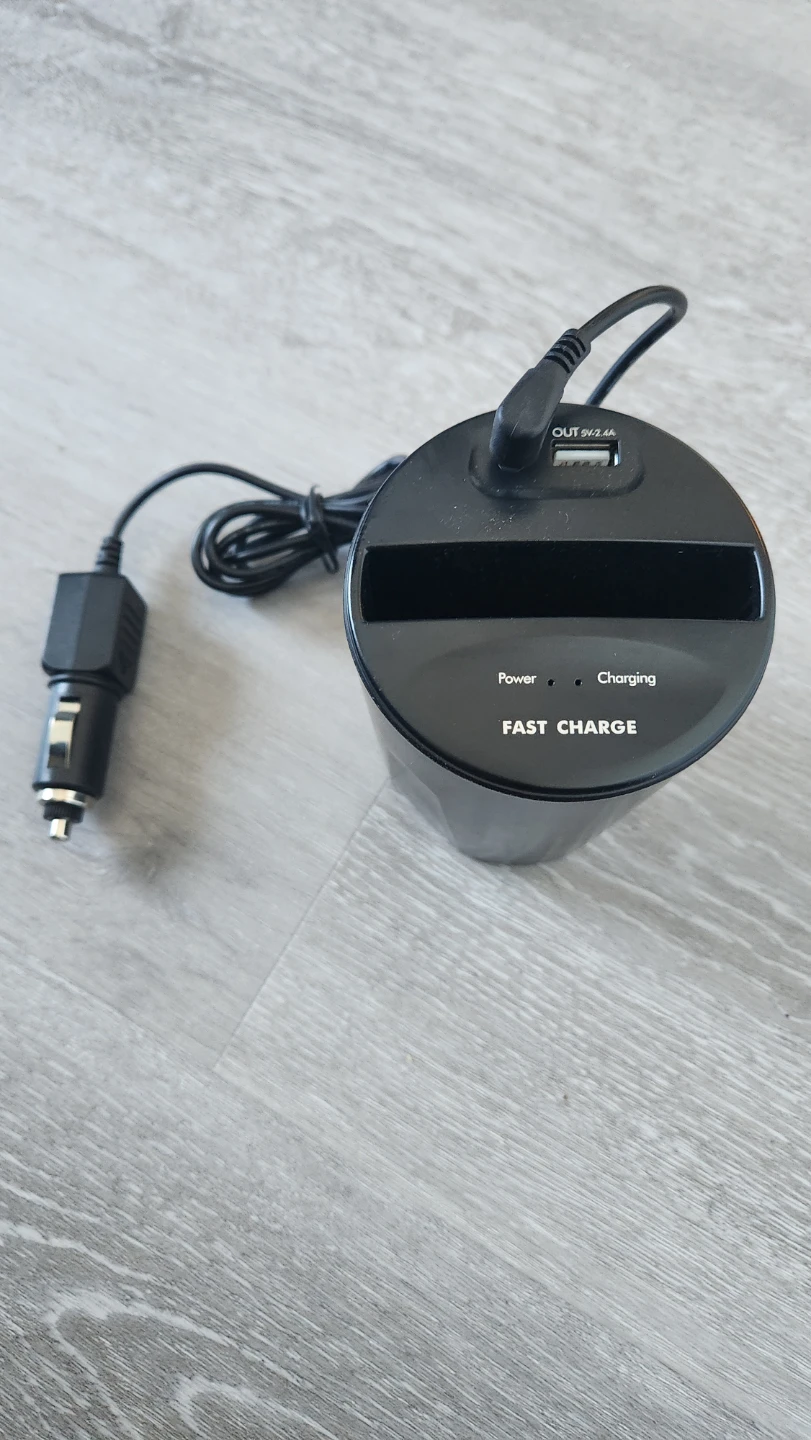 Fast Wireless Charger with USB Output