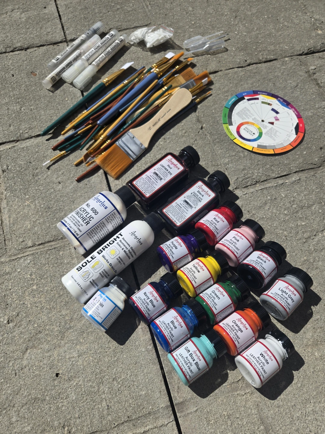 Angelus Leather Paint Set with Brushes and Finisher