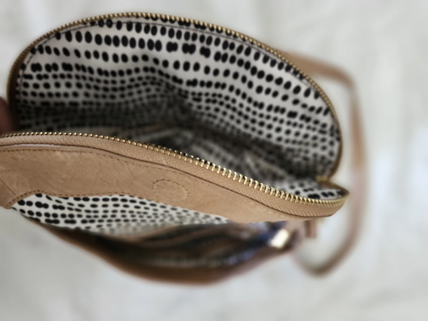 Vince Camuto Tan Leather Crossbody Bag - photo 5