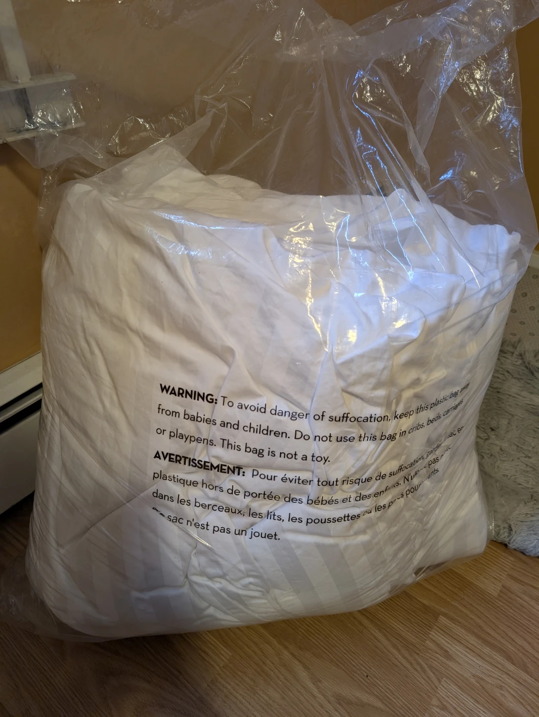 Full Queen Size Bed Set (Mattress + Bed + 2 Duvets + Pillow) - photo 4