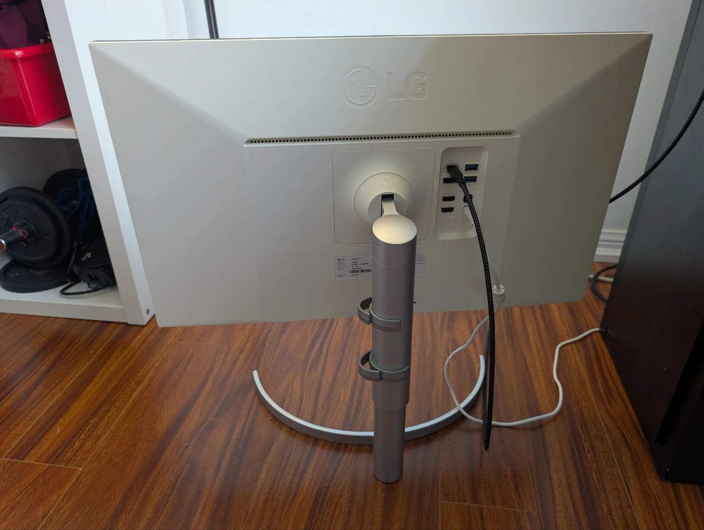 LG UHD 4K 27" Monitor 27UN850 - photo 5