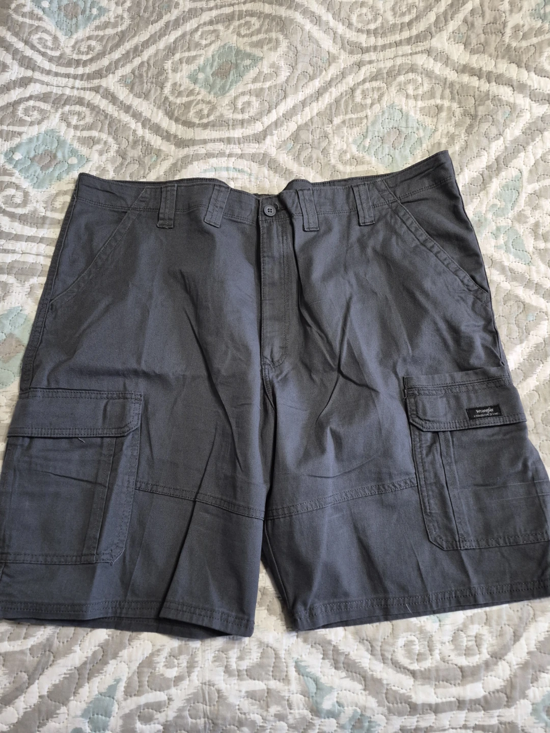 Men's size 42 Wrangler Shorts