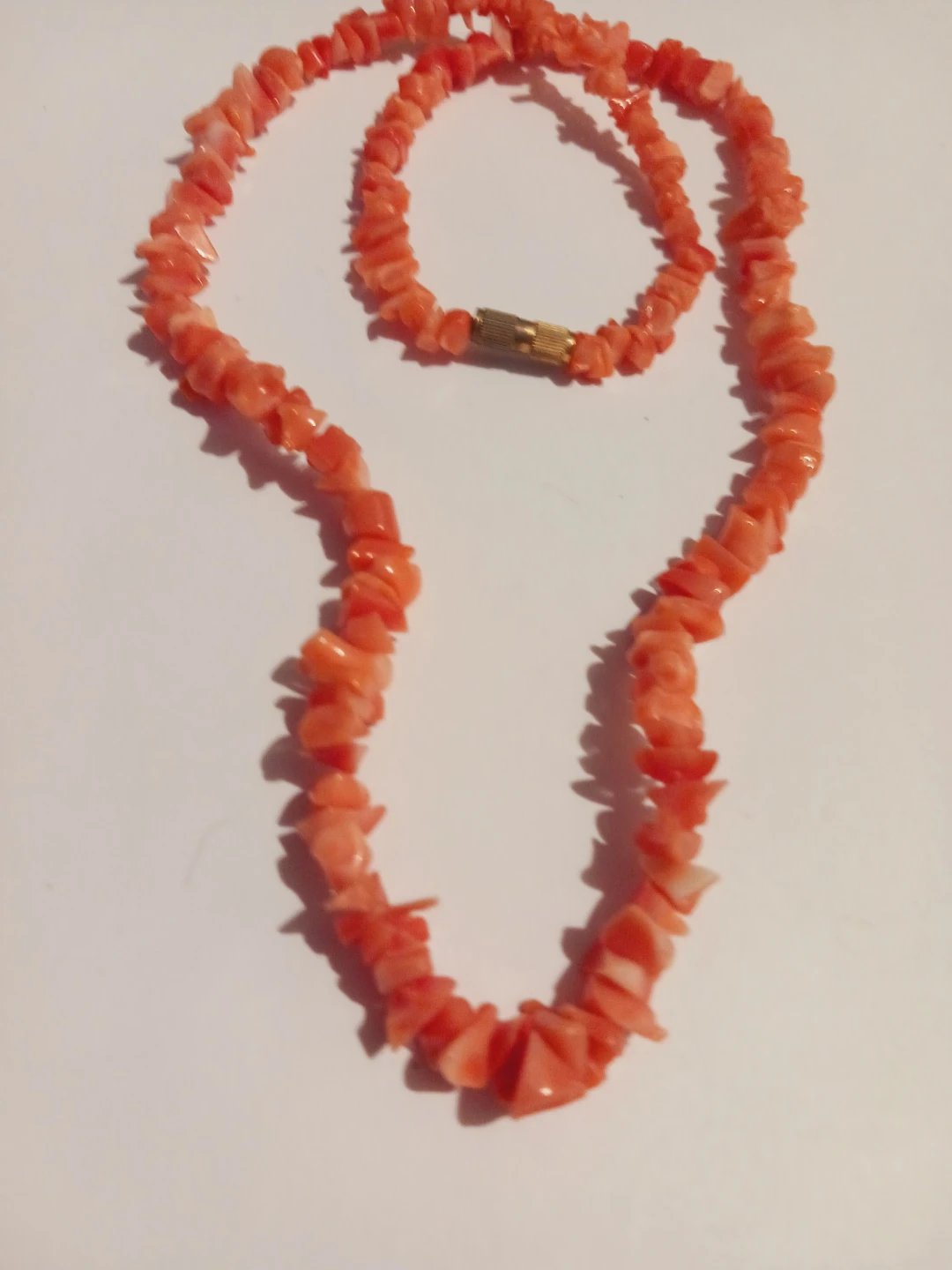 Gorgeous Vintage Coral Beaded Necklace