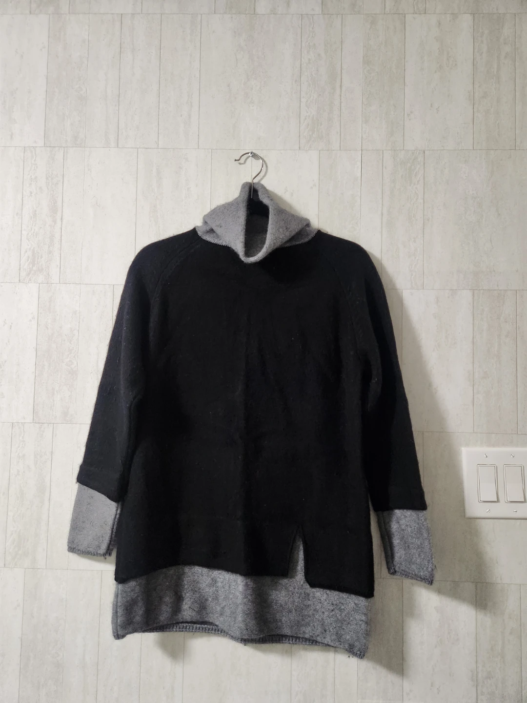Black and Grey Tunic Top - photo 2