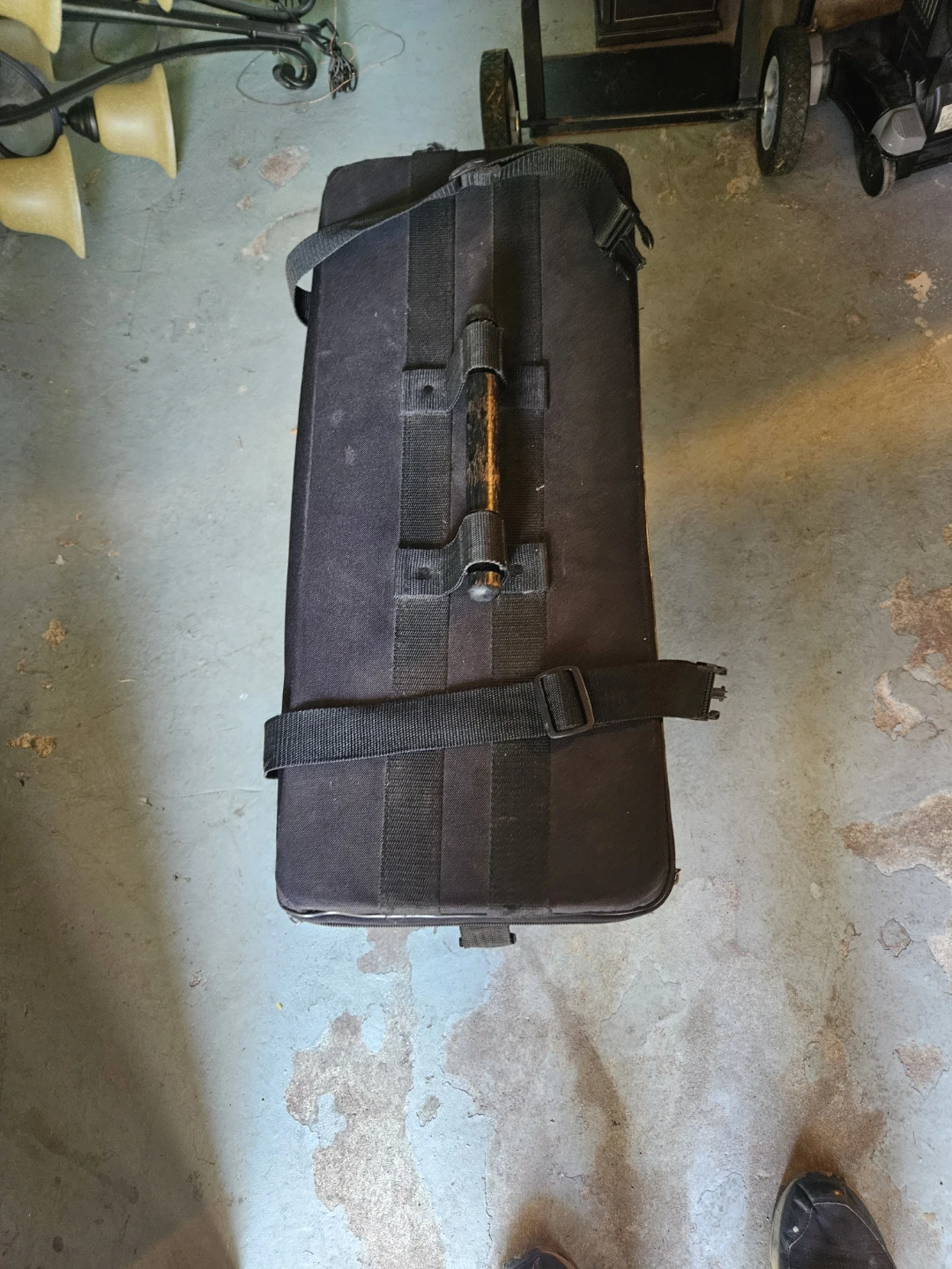 Black rolling travel case - photo 3