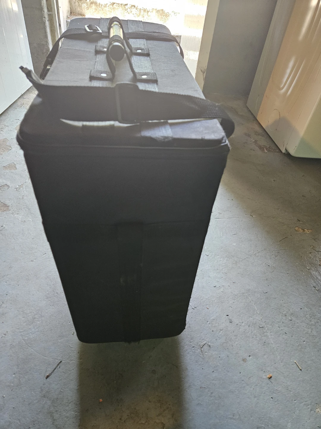 Black rolling travel case - photo 5