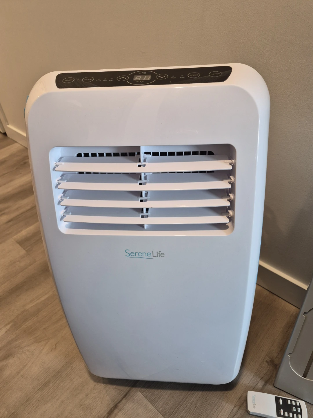 SereneLife Portable Air Conditioner SLPAC8