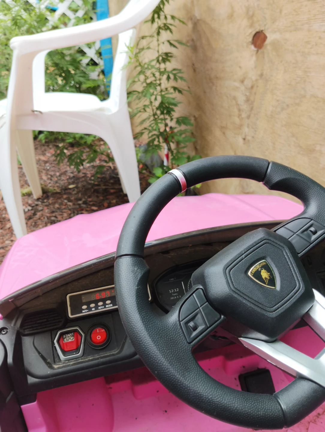 Pink Lamborghini Urus Ride-On Toy Car electric car - photo 2