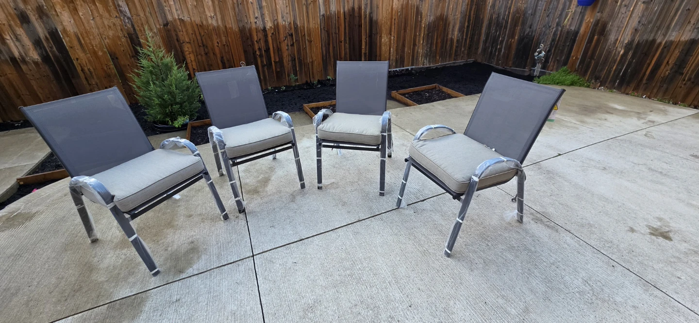 4 Grey Outdoor Cushions - photo 2