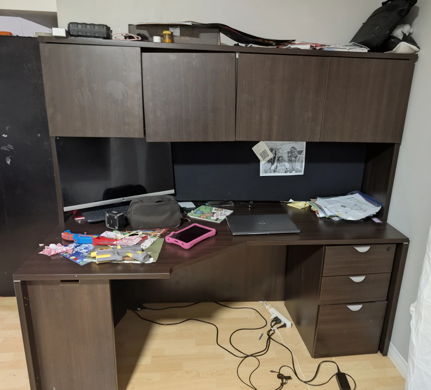 Detachable Large L-Shaped Office Desk with Hutch & Drawers - photo 2