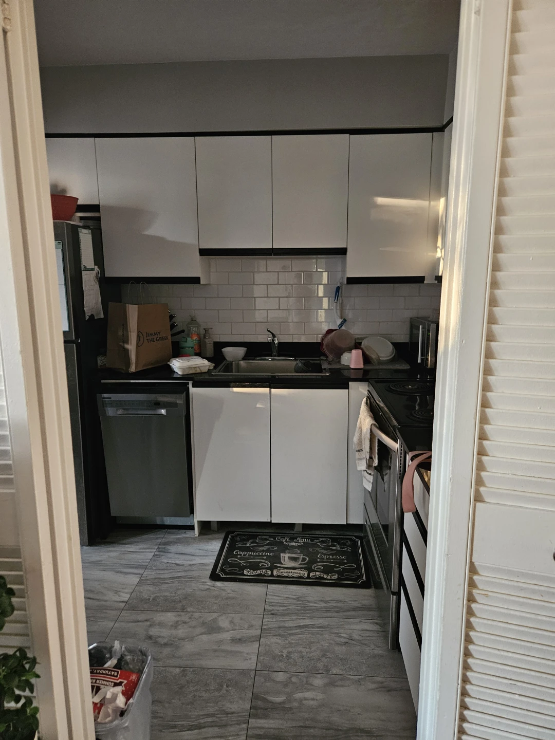 Wanted Female Roommate – Joint Tenancy | Available September - photo 2