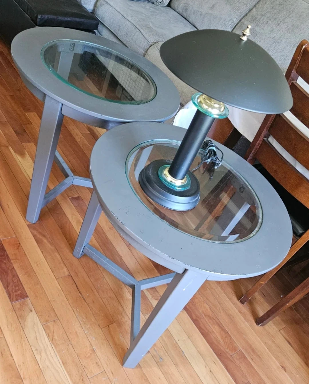 Set of 2 Grey Side Tables with Glass / with free lamp - photo 2
