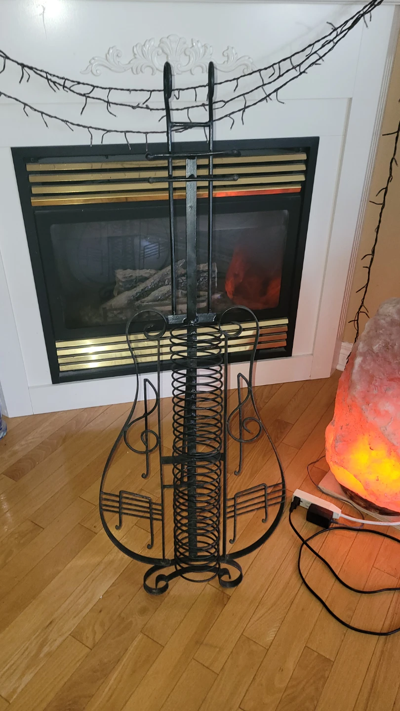 Black Metal Guitar Shaped Stand - photo 2