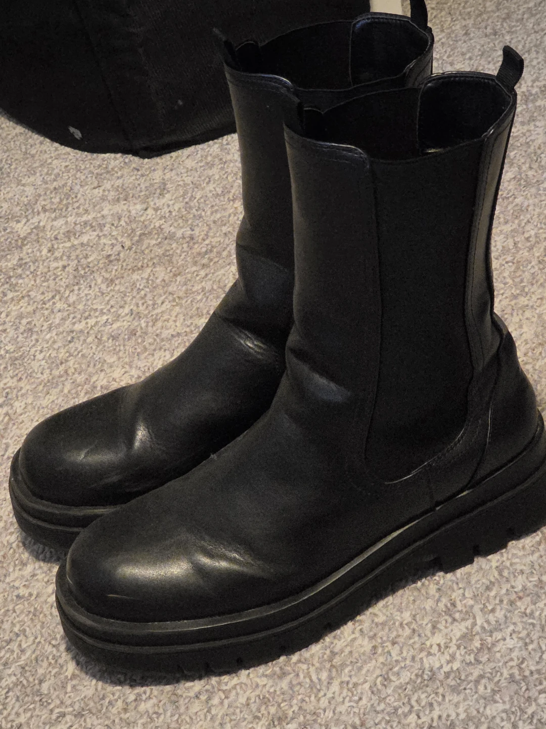 Black Chelsea Boots - photo 2