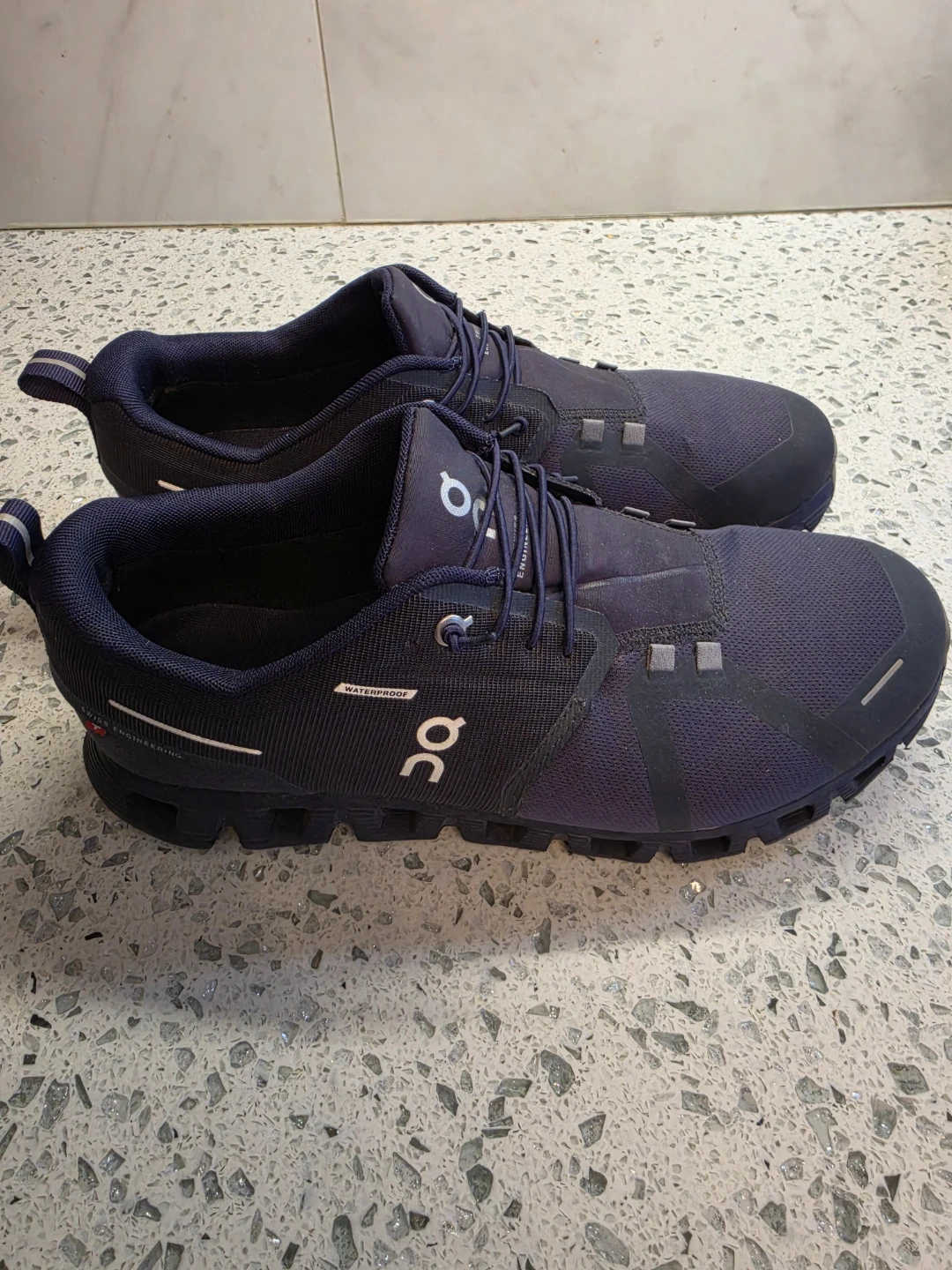 ON Cloud Waterproof Running Shoes