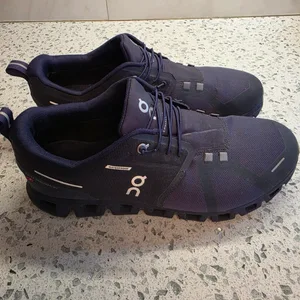 ON Cloud Waterproof Running Shoes