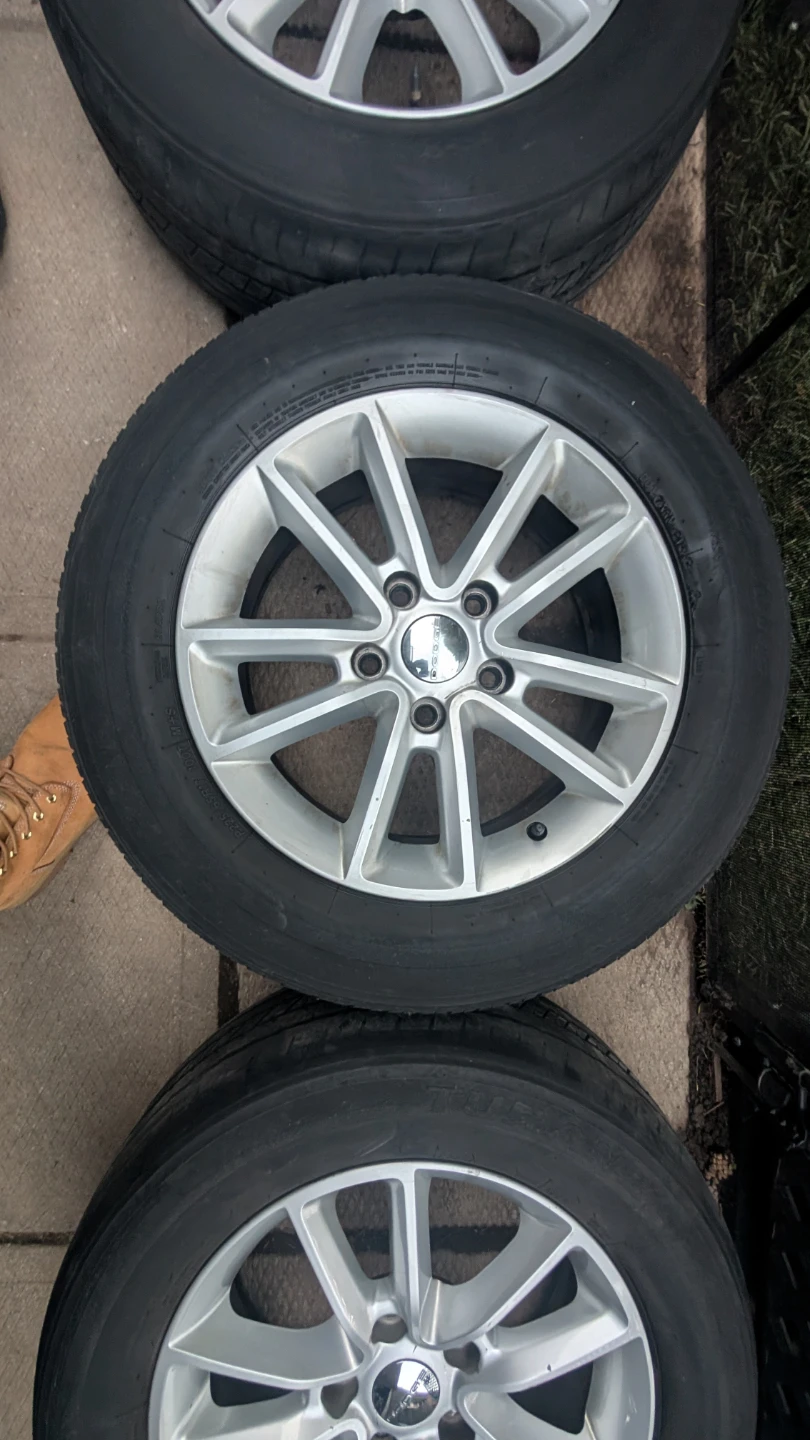 Set of Dodge Grand Caravan 17" OEM Alloy Wheels - photo 3