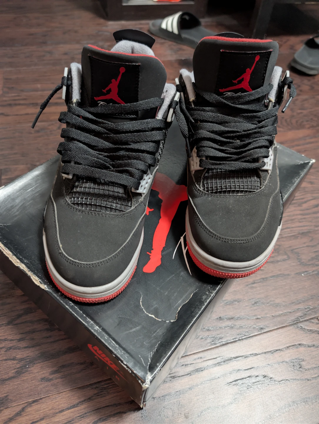 Air Jordan 4 Retro "Bred" Sneakers 8.5 - photo 2
