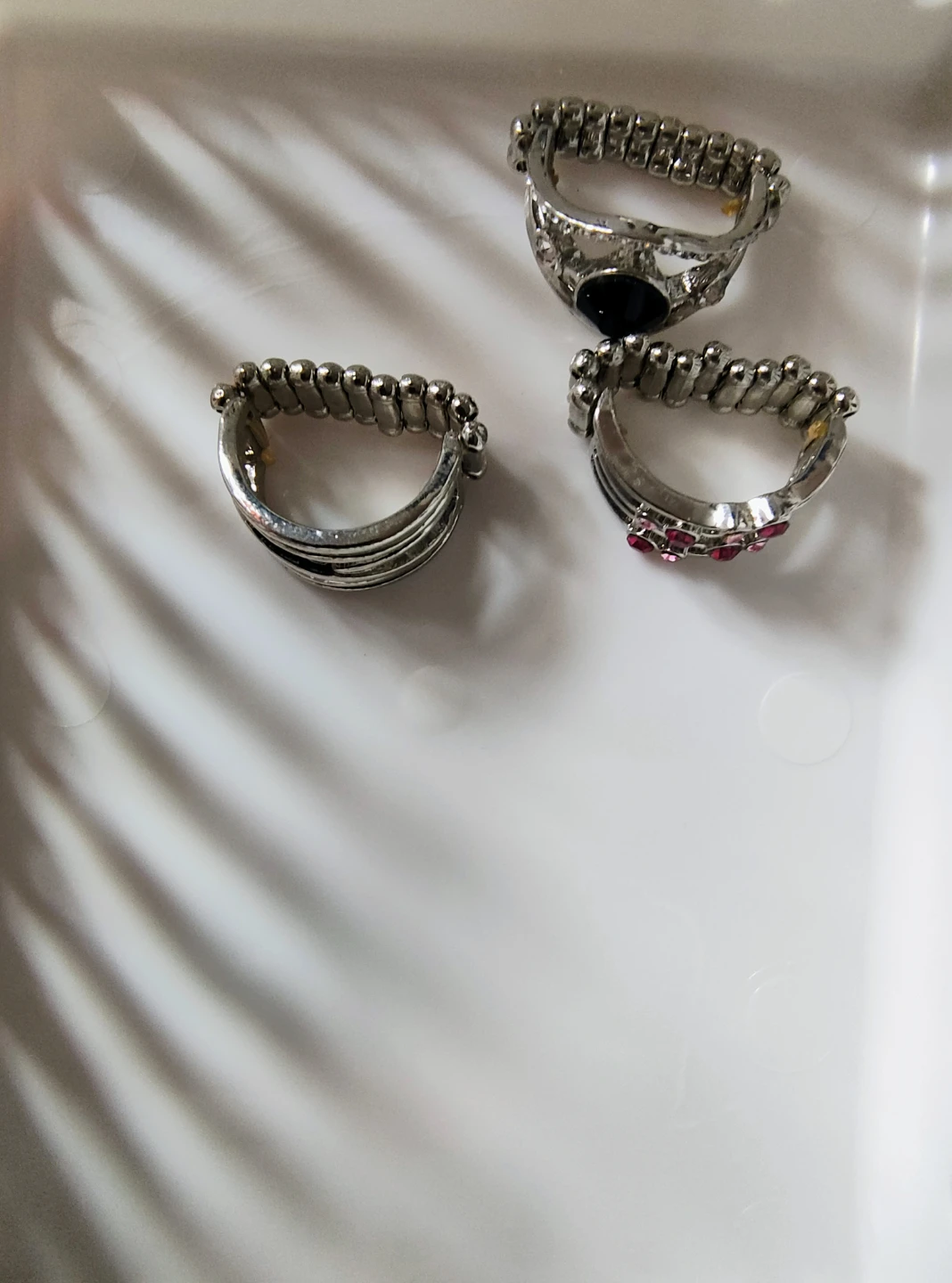 3 paparazzi Stretch Rings with Gems - photo 2