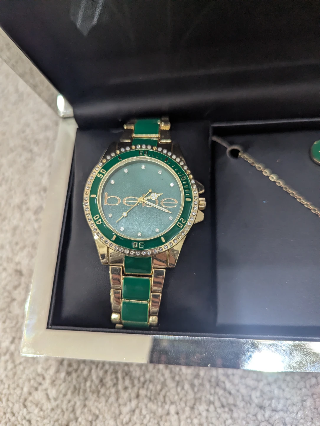 Bebe Watch and Jewellery Set - photo 2
