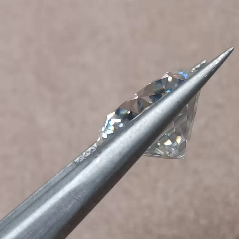 Round Cut Diamond Gemstone - photo 4