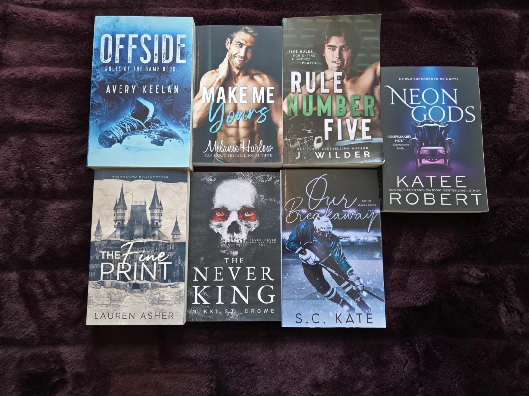 📚Romance Books for Sale📚  $4-$8