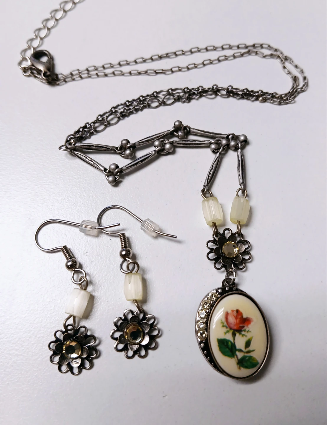 Rose Pendant Necklace and Matching Earrings Set - photo 4