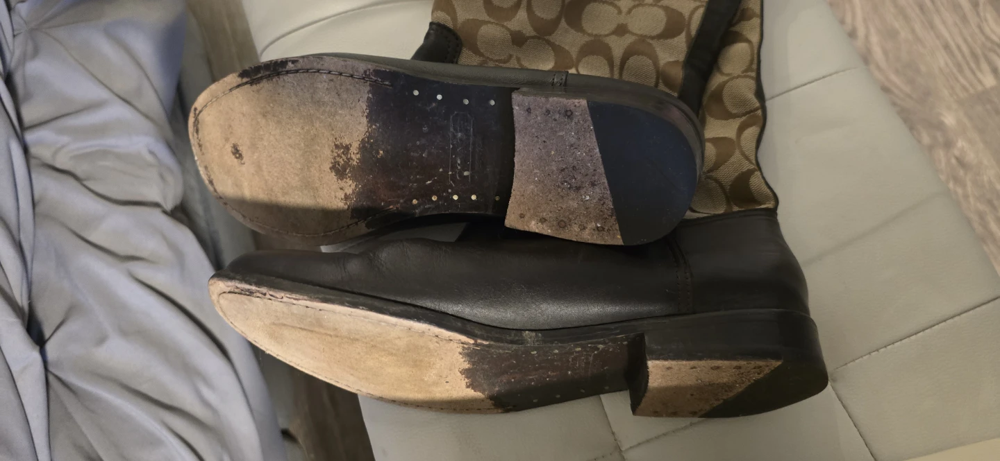 Coach Signature Boots - Size 9 - photo 4