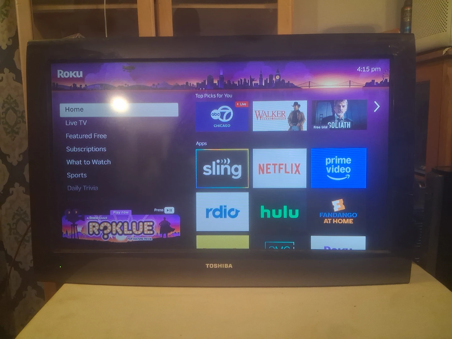 Toshiba 32C100U1 Roku TV