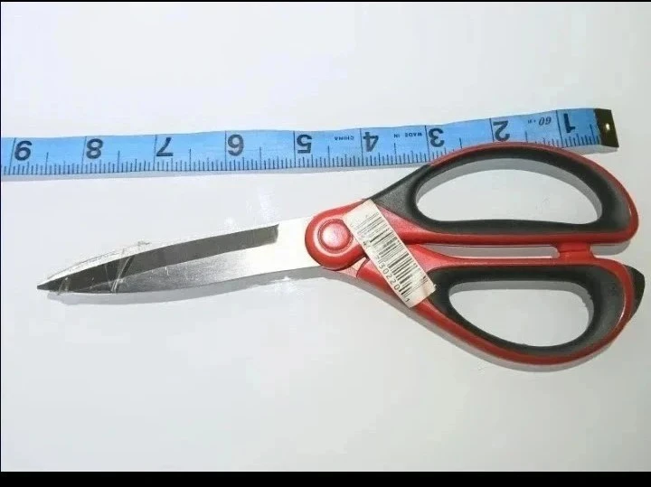 Red & Black Heavy Duty Scissors ⚽
