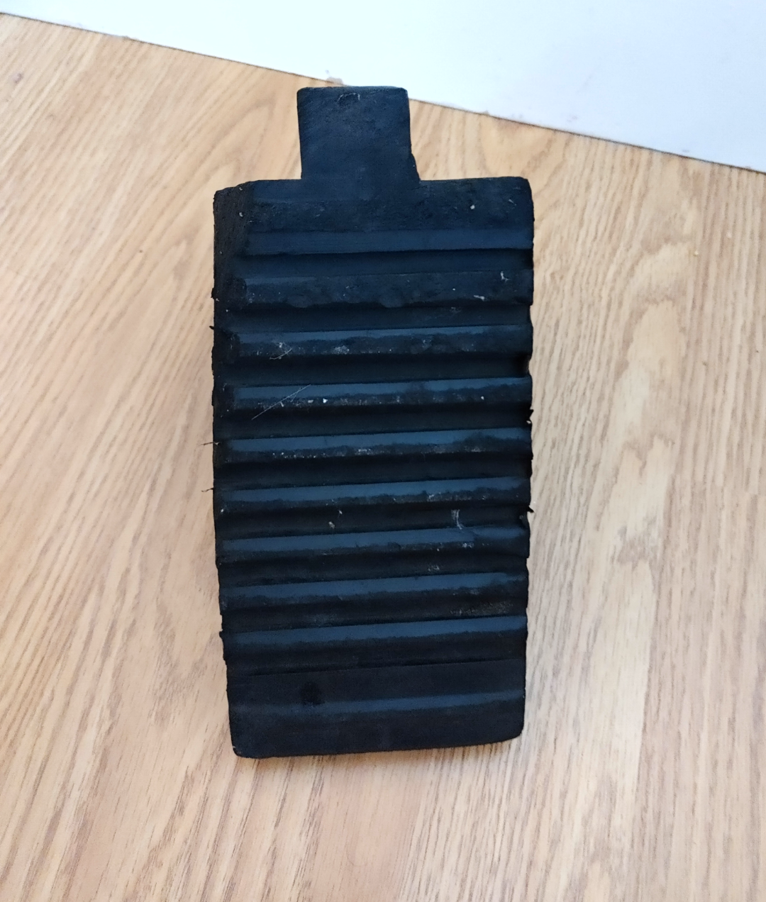 Rubber Wheel Chock - photo 2