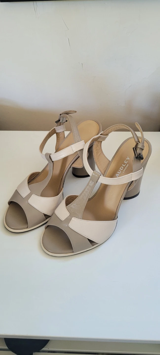 Audley London Block Heel Sandals 6/6.5 - photo 2