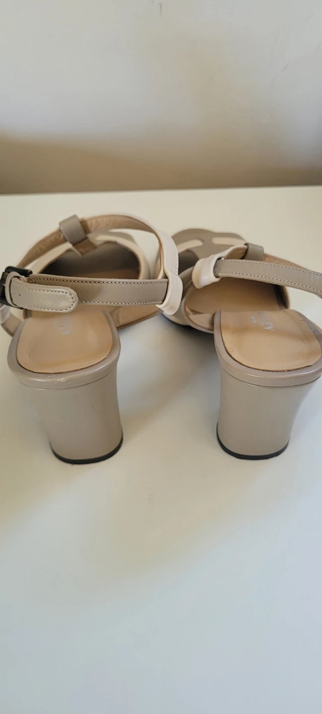 Audley London Block Heel Sandals 6/6.5 - photo 4