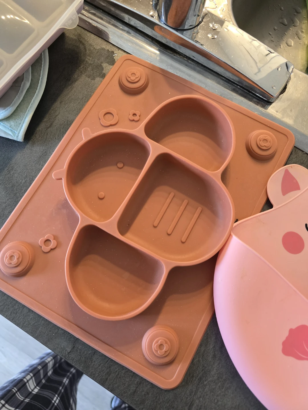 Baby Bib and Silicone Divided Plate Set - photo 4