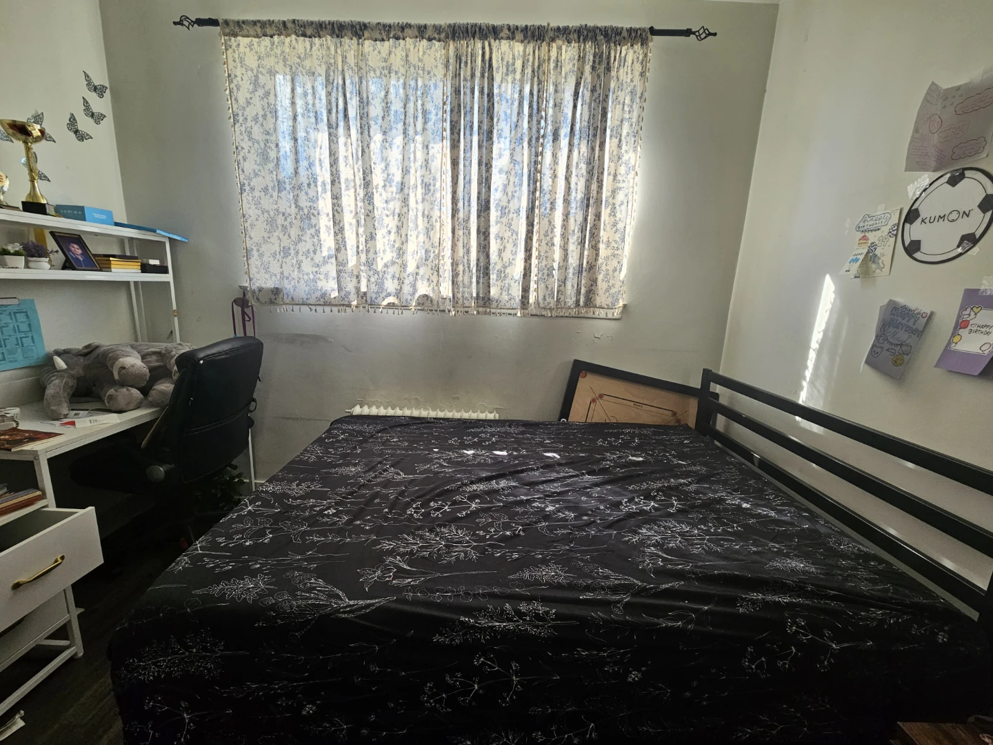 Black Bed Frame with mattress Full size - photo 2