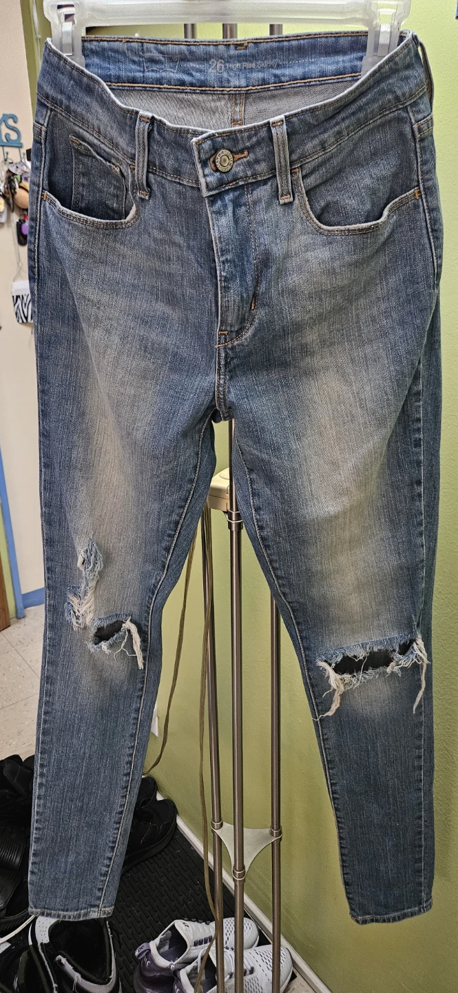 Levi's Women's High Rise Skinny Jeans Size 26