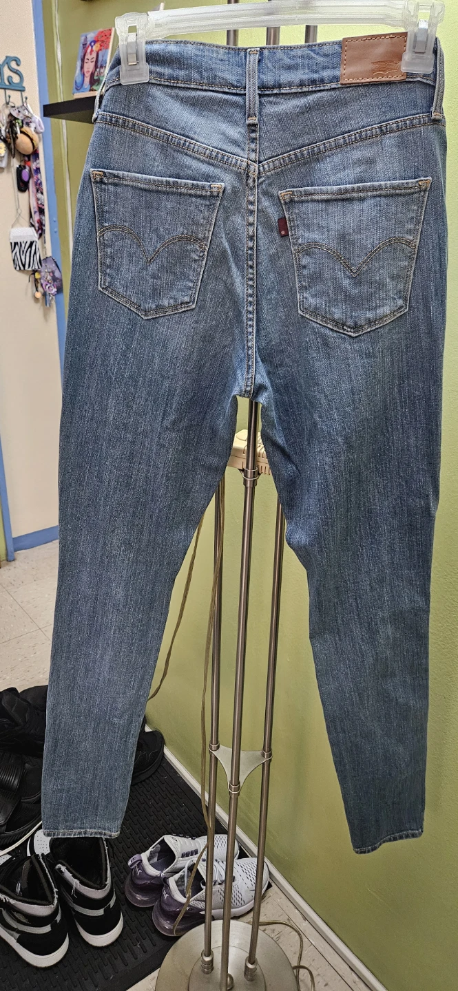 Levi's Women's High Rise Skinny Jeans Size 26 - photo 3