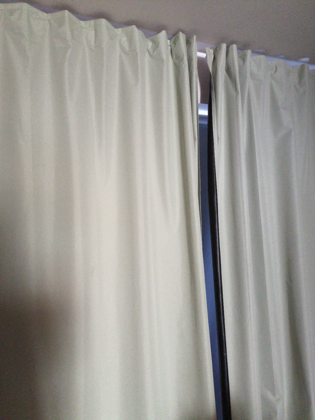 Set of 2 Black Out Light Green Curtains + Rod - photo 3