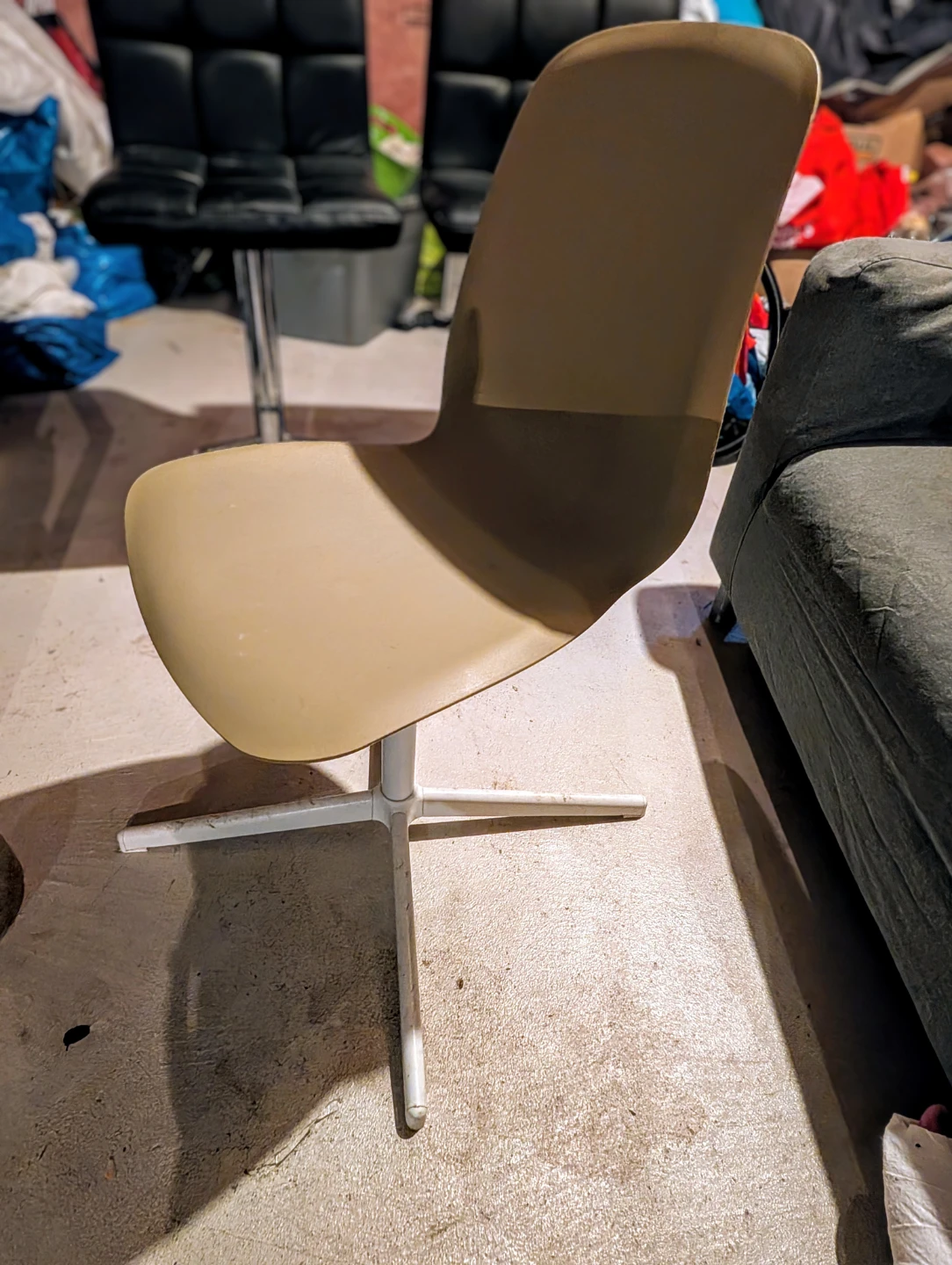 Chair - photo 2
