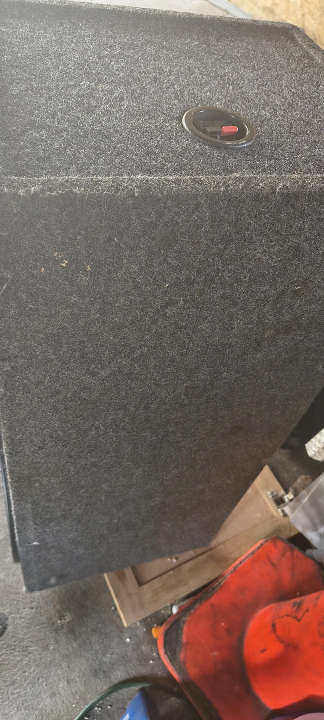 Kicker CVR Dual Subwoofer Enclosure - photo 3