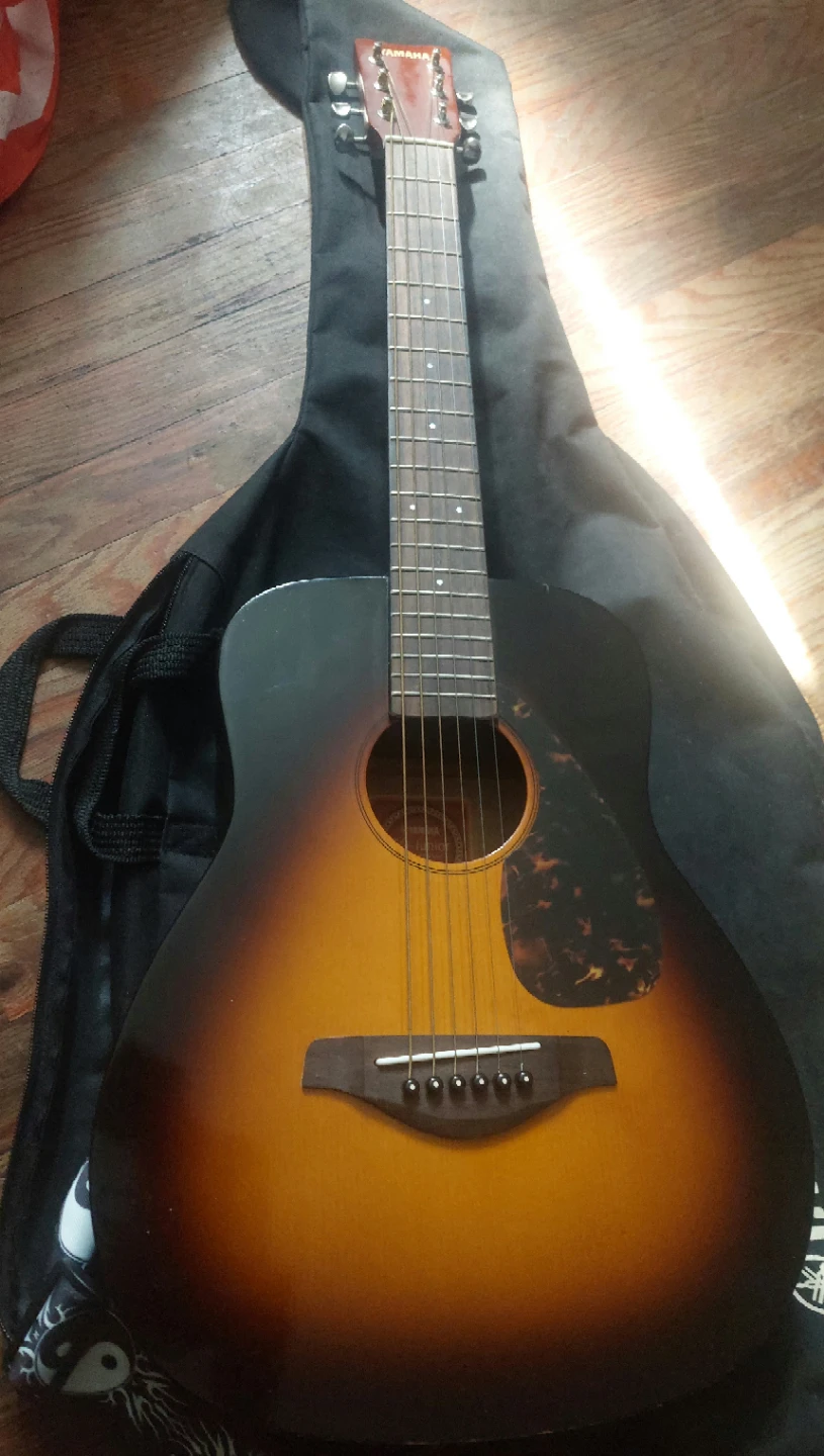 Yamaha FG Junior Acoustic Guitar - photo 3