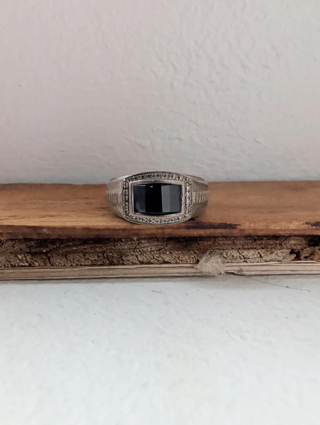 Men's Silver Ring with sapphire