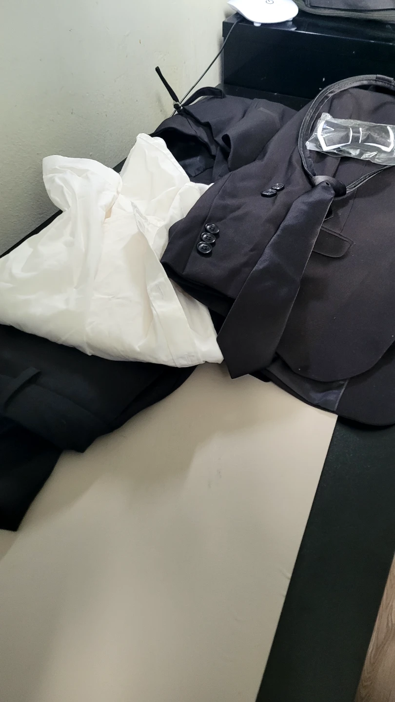 Debonair kid's Suit with Tie and Bowtie - photo 5