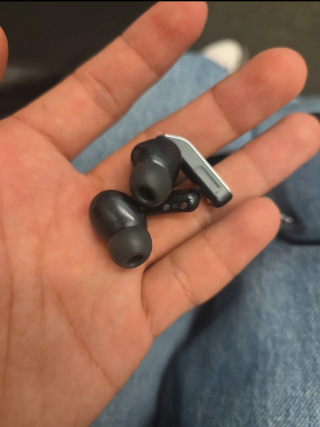 Samsung buds 4 pro - photo 4