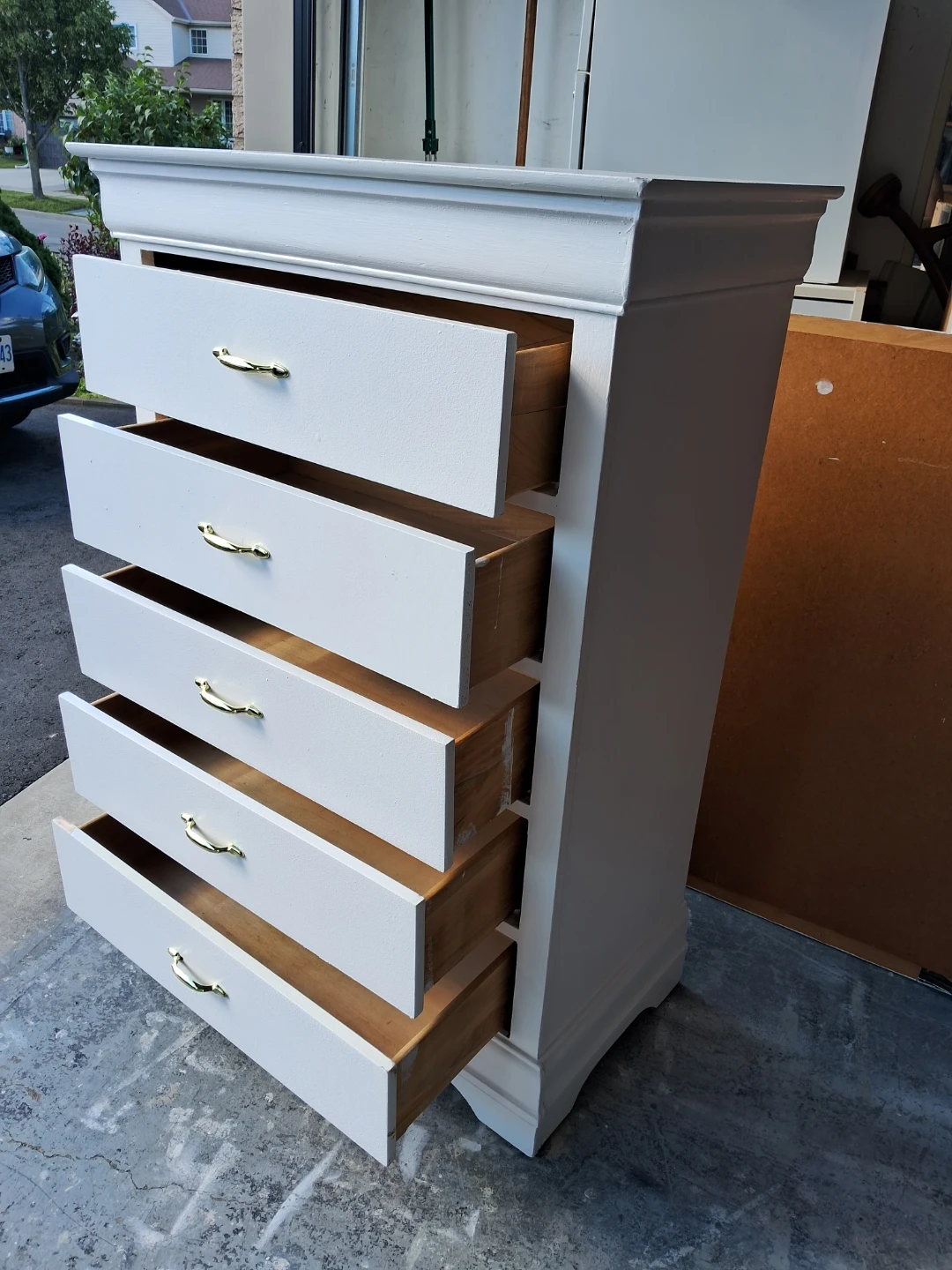White 5-Drawer Dresser - photo 3