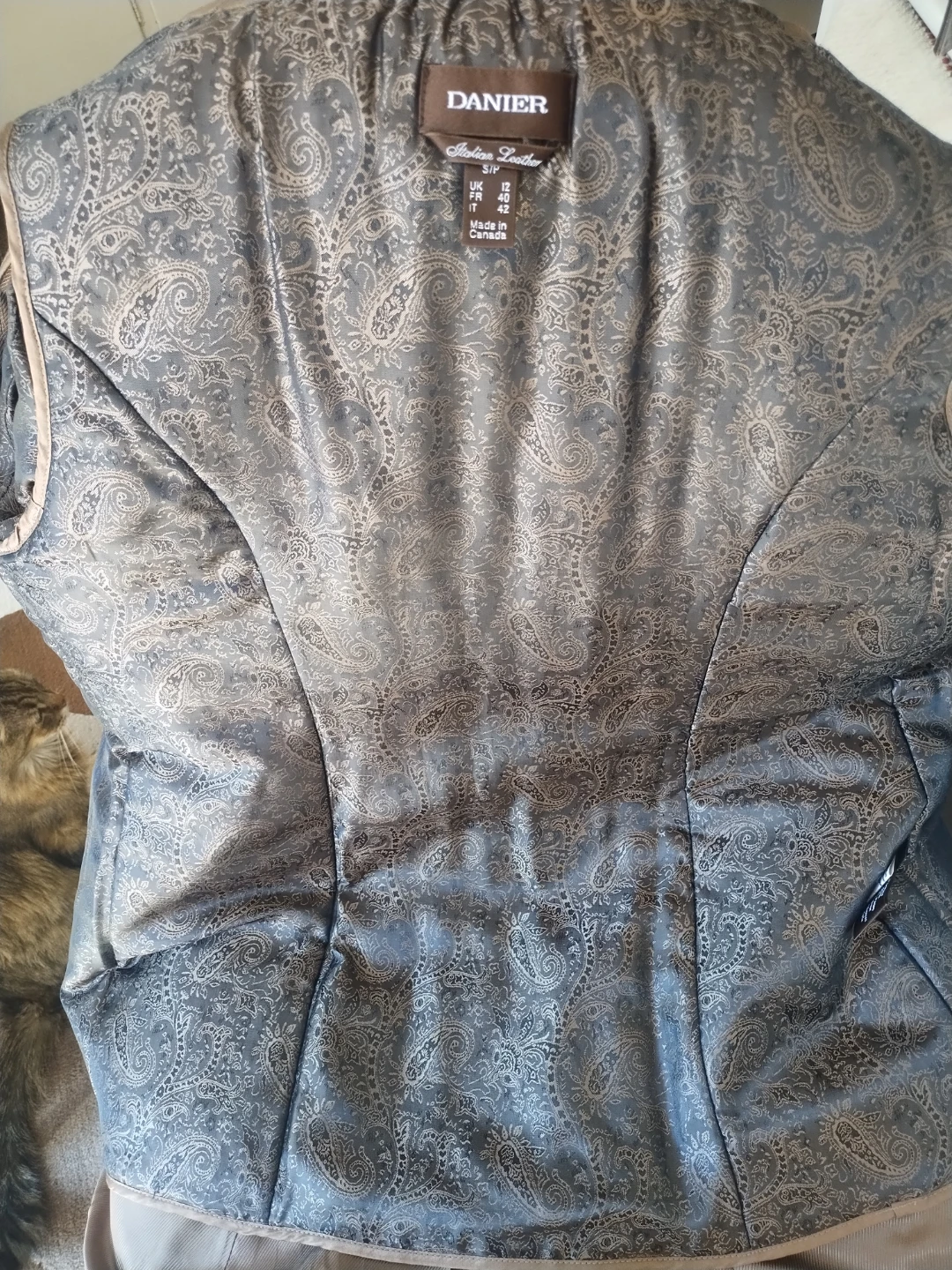 Danier Italian Leather Jacket size S - photo 5