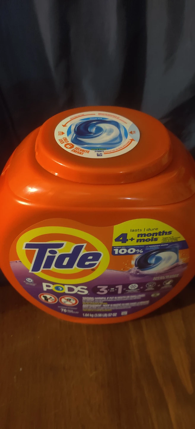 Tide PODS 3-in-1 Laundry Detergent 76 count